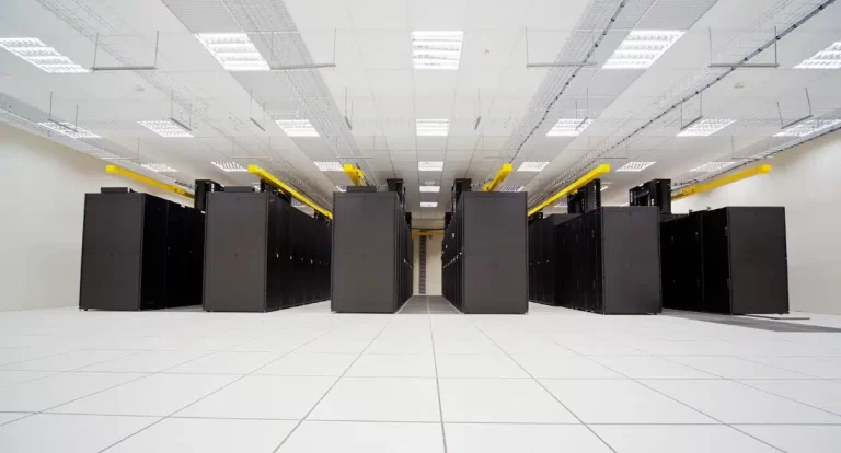 Under libera link dedicado de 40 Gbps para acelerar aplicações e transferência de dados